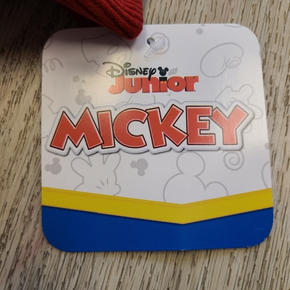 Clothes - Picture 4 of 4